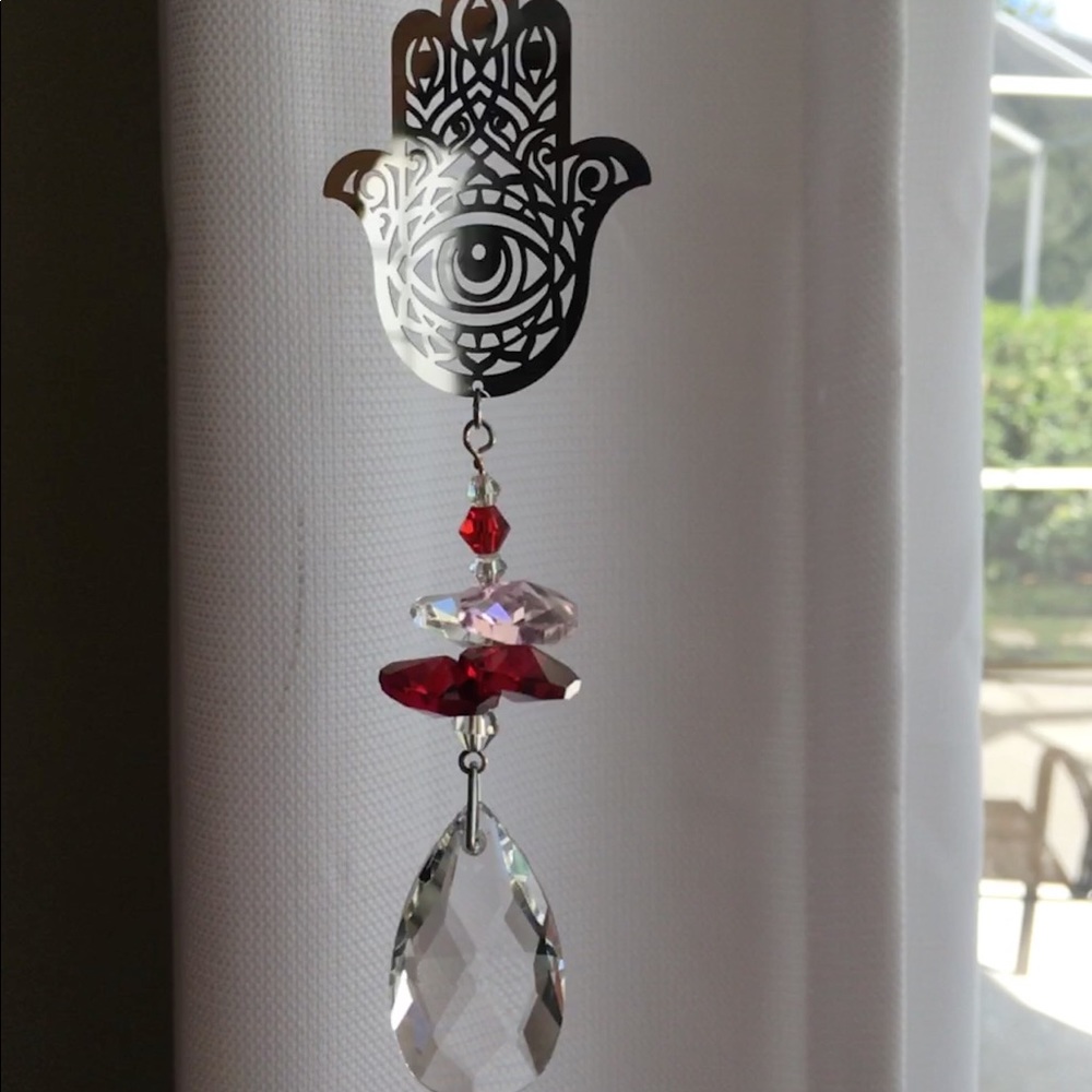 Hamsa Crystal Suncatcher ✨ - Picture 3 of 5